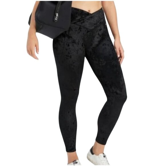 Fabletics High-Waisted Velvet Crushed Velour Crossover Legging Size XS Black - Picture 1 of 14